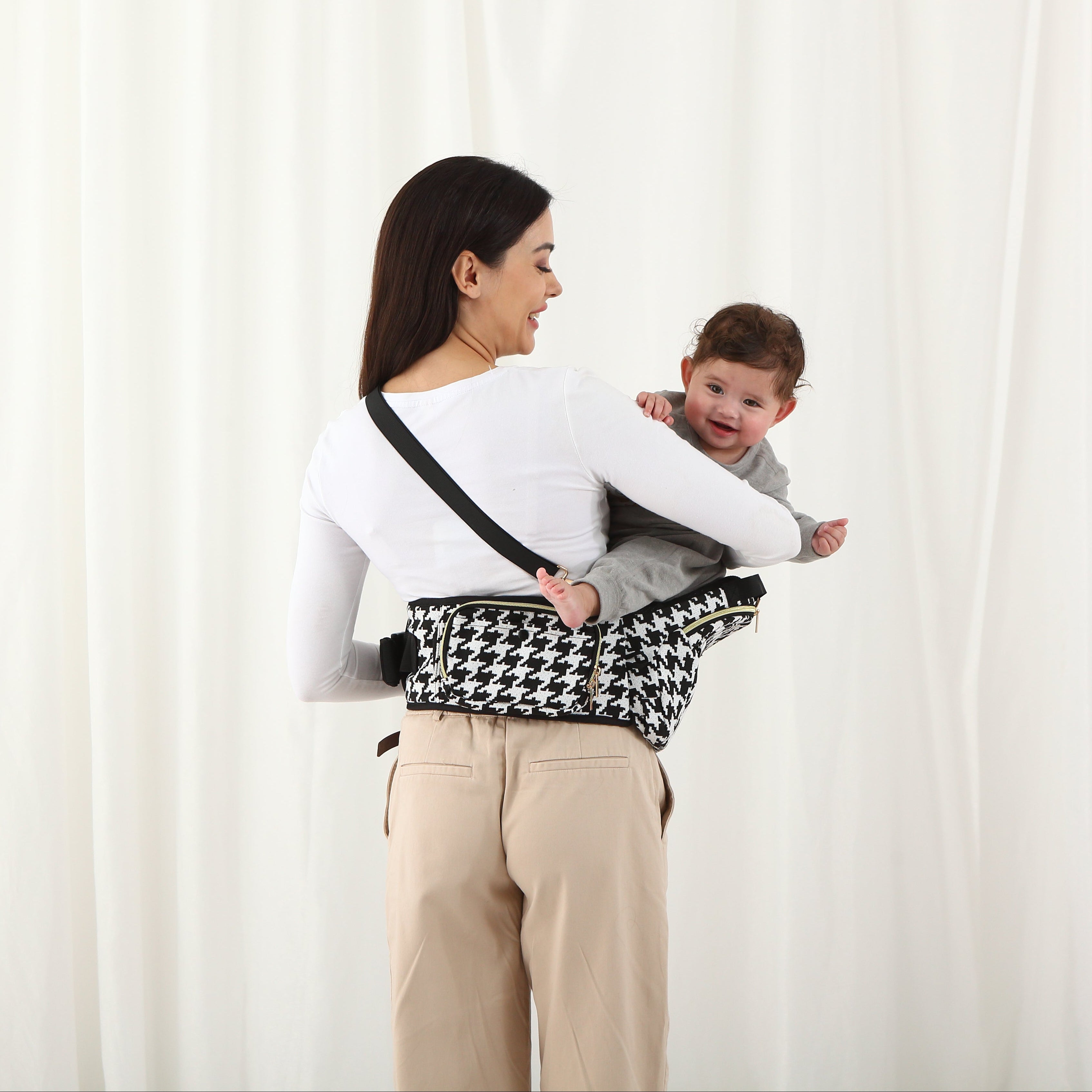 Olright® INFINITY Hip Carrier - Houndstooth